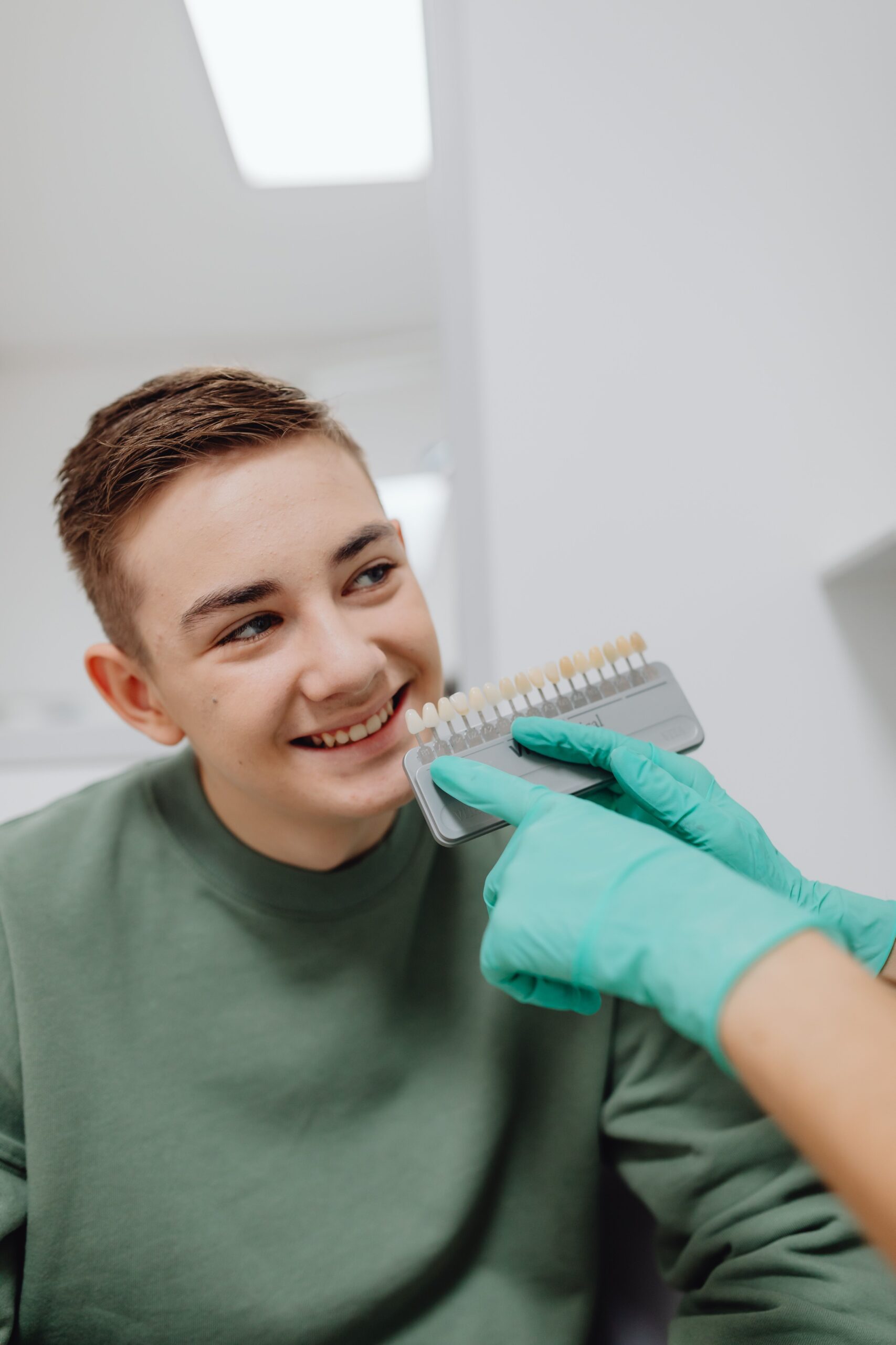 Blanchiment dentaire et bar à sourire : ce que dit la loi